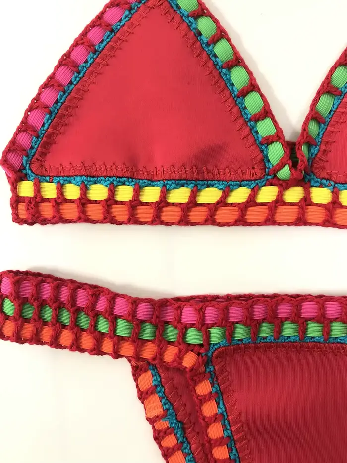 Femmes Boho Sexy maillots de bain avec élastique fait à la main rouge Crochet Beachweaar 2 pièces Bikini ensemble bord de piscine porter des tenues de vacances