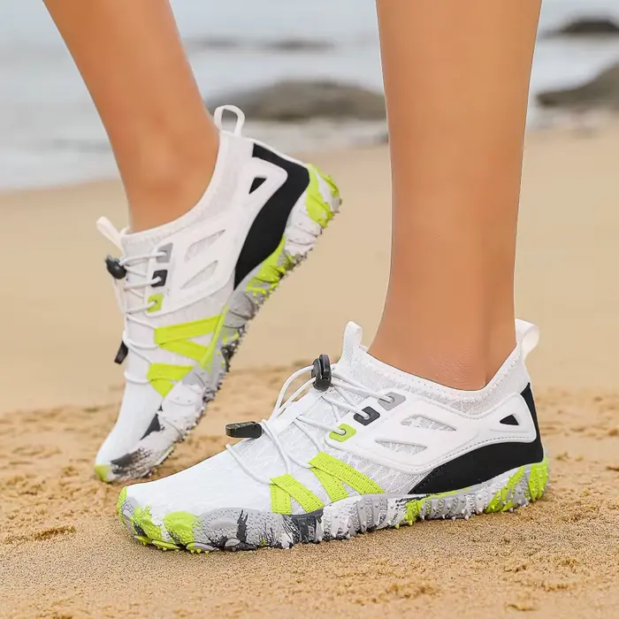 Chaussures d'eau pieds nus