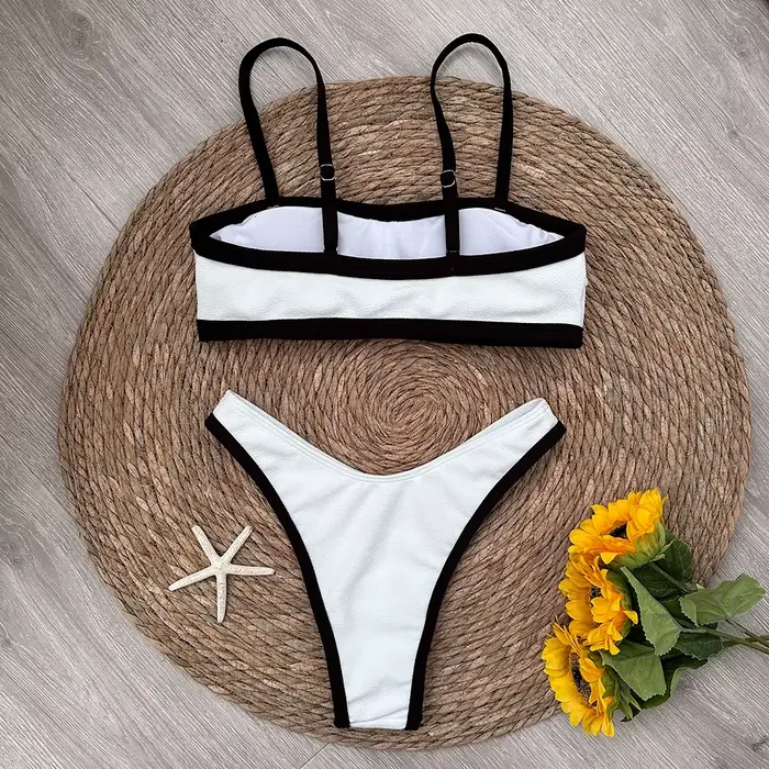 Maillot de bain noir et blanc pour femmes