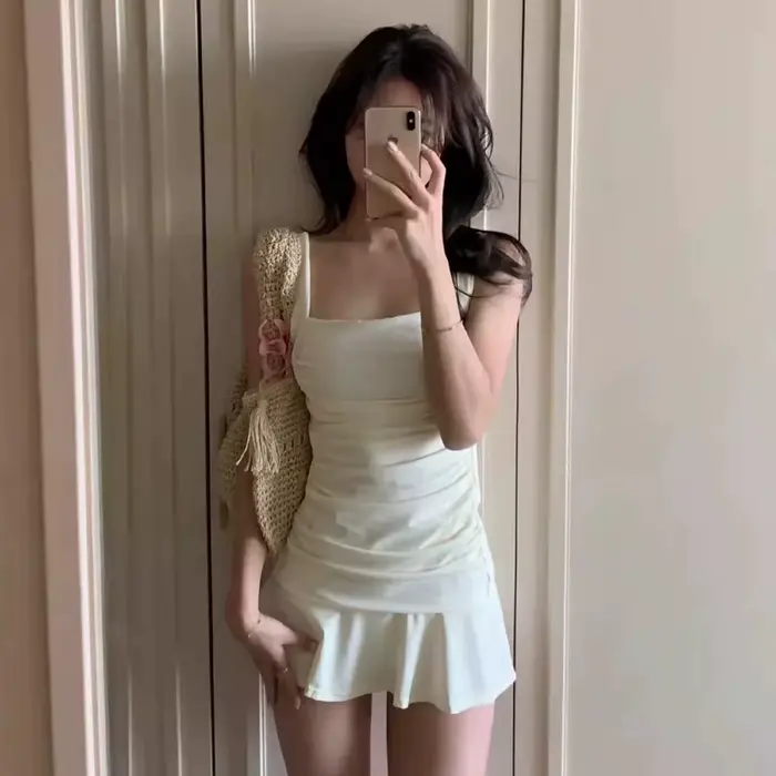 Nouveau maillot de bain une pièce amincissant et sexy, style coréen, couleur unie, avec cordon de se
