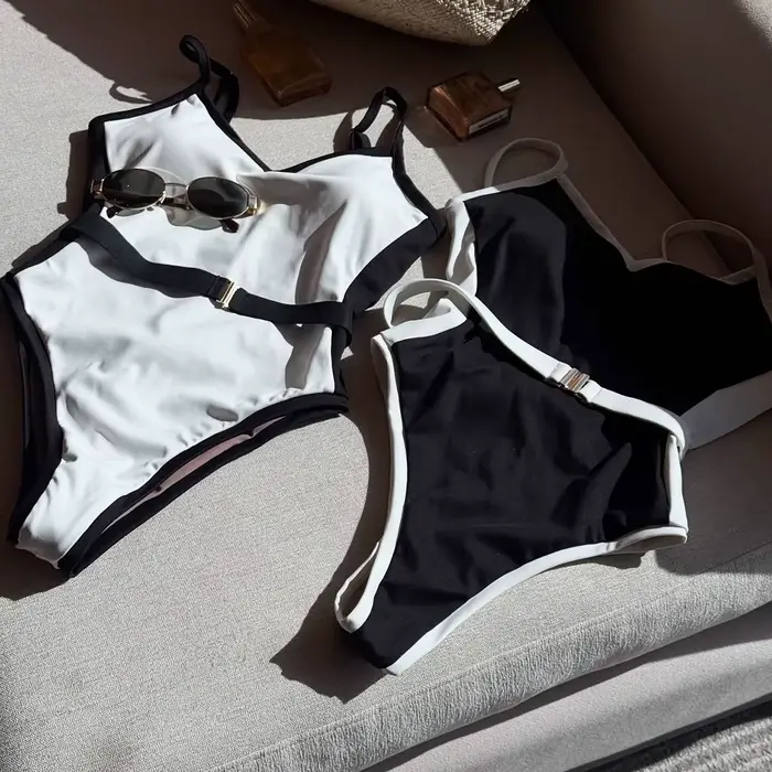 Sexy femmes une pièce maillot de bain
