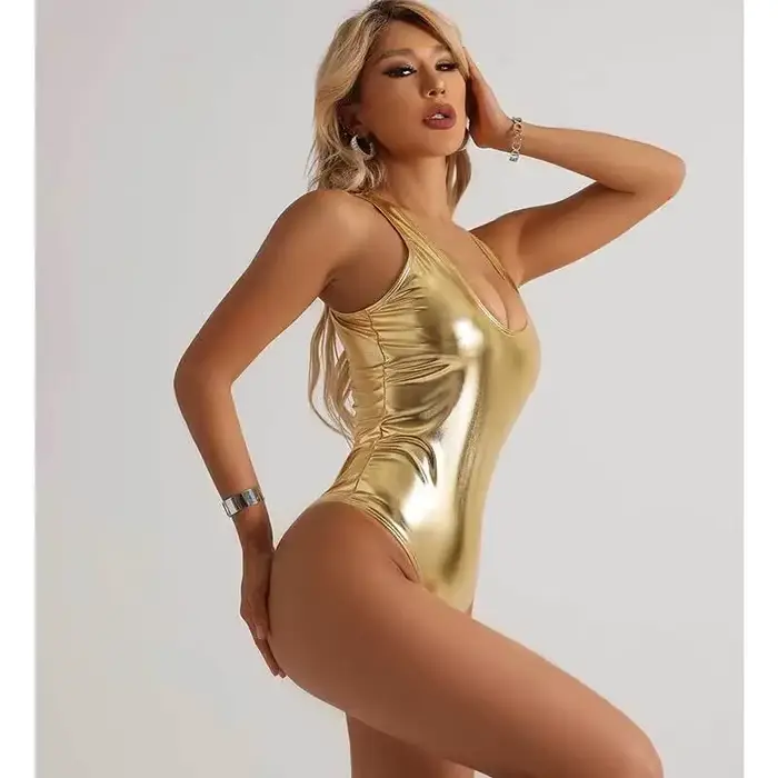 Maillot de bain une pièce sexy en cuir doré 2026 pour femme, brillant, rembourré, pour la plage, maillot de bain d'été amincissant avec contrôle du ventre, monokini