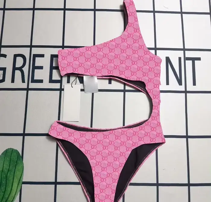 2025 nouveau Sexy taille découpé maillots de bain femmes une pièce rembourré maillots de bain concep