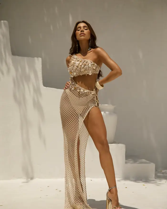 2025 2pc une pièce maillot de bain Sexy solide coquille maillots de bain femmes licou maillot de bai
