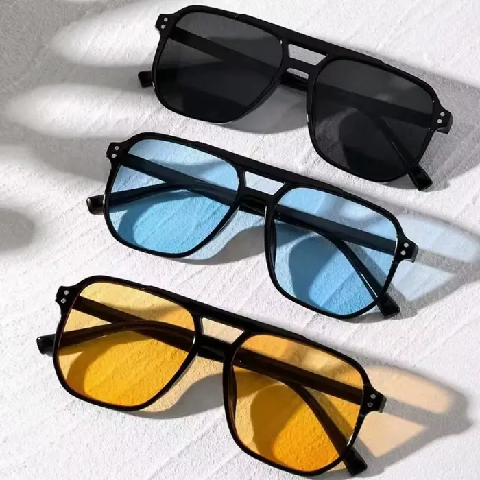 Lunettes de soleil carrées punk anti-UV, protection des yeux pour la plage, lunettes noires, accessoires de voyage, lunettes de soleil rétro pour femmes et hommes